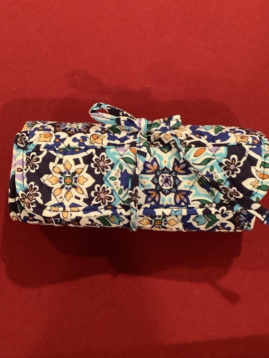 Vera Bradley Handbags - Patterned Quilted Roll-Up Organizer in Navy, Teal & White